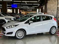 Ford FIESTA 1.6 TITANIUM HATCH 16V FLEX 4P POWERSHIFT 2015/2015 CASTELLAN E TOMAZONI MOTORS CAXIAS DO SUL / Carros no Vale