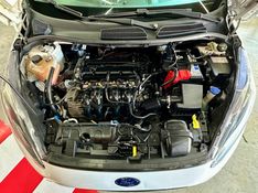 Ford FIESTA 1.6 TITANIUM HATCH 16V FLEX 4P POWERSHIFT 2015/2015 CASTELLAN E TOMAZONI MOTORS CAXIAS DO SUL / Carros no Vale