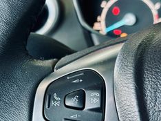 Ford FIESTA 1.6 TITANIUM HATCH 16V FLEX 4P POWERSHIFT 2015/2015 CASTELLAN E TOMAZONI MOTORS CAXIAS DO SUL / Carros no Vale