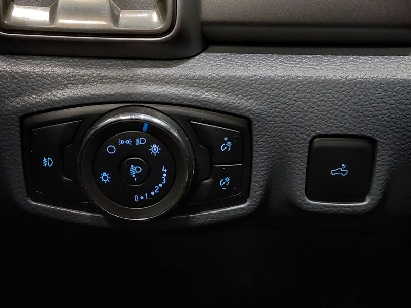 Ford RANGER 3.2 LIMITED 4X4 CD 20V DIESEL 4P AUTOMÁTICO 2017/2017 BETIOLO NOVOS E SEMINOVOS LAJEADO / Carros no Vale