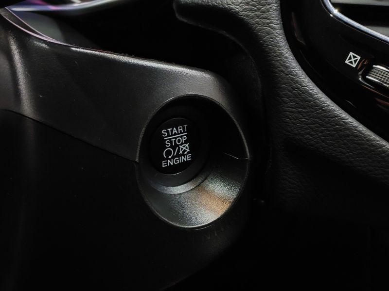 JEEP COMPASS 2.0 16V FLEX LIMITED AUTOMÁTICO 2019/2020 BETIOLO NOVOS E SEMINOVOS LAJEADO / Carros no Vale