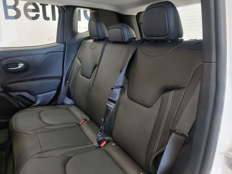 JEEP RENEGADE 1.3 T270 TURBO FLEX SAHARA AT6 2024/2025 BETIOLO NOVOS E SEMINOVOS LAJEADO / Carros no Vale