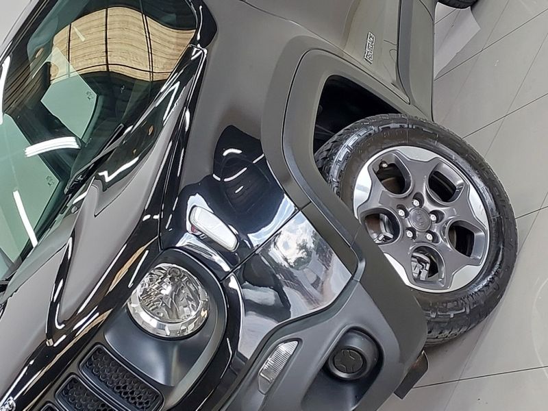 JEEP RENEGADE 1.8 16V FLEX 4P AUTOMÁTICO 2019/2020 BETIOLO NOVOS E SEMINOVOS LAJEADO / Carros no Vale