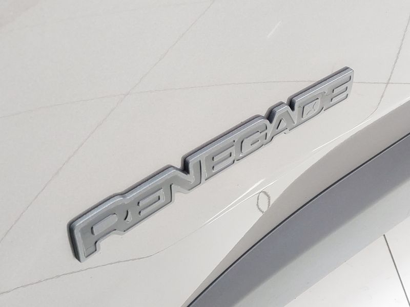 JEEP RENEGADE 1.8 16V FLEX SPORT 4P AUTOMÁTICO 2021/2021 BETIOLO NOVOS E SEMINOVOS LAJEADO / Carros no Vale