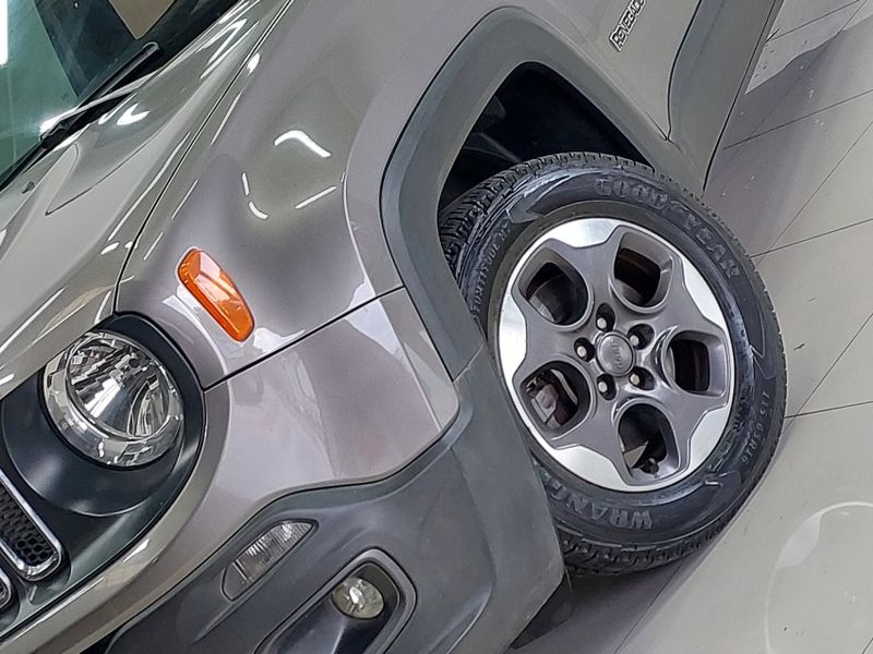 JEEP RENEGADE 1.8 16V FLEX SPORT 4P MANUAL 2016/2017 BETIOLO NOVOS E SEMINOVOS LAJEADO / Carros no Vale