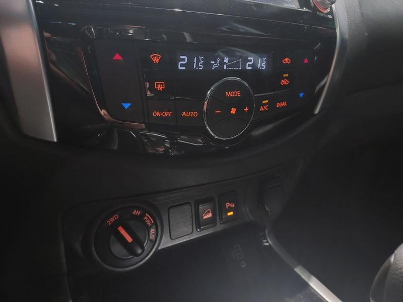Nissan FRONTIER 2.3 16V TURBO DIESEL PLATINUM CD 4X4 AUTOMÁTICO 2022/2023 BETIOLO NOVOS E SEMINOVOS LAJEADO / Carros no Vale