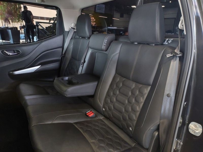 Nissan FRONTIER 2.3 16V TURBO DIESEL PLATINUM CD 4X4 AUTOMÁTICO 2022/2023 BETIOLO NOVOS E SEMINOVOS LAJEADO / Carros no Vale