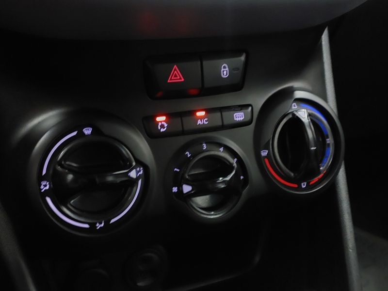 Peugeot 208 1.6 ACTIVE PACK 16V FLEX 4P AUTOMÁTICO 2014/2015 BETIOLO NOVOS E SEMINOVOS LAJEADO / Carros no Vale