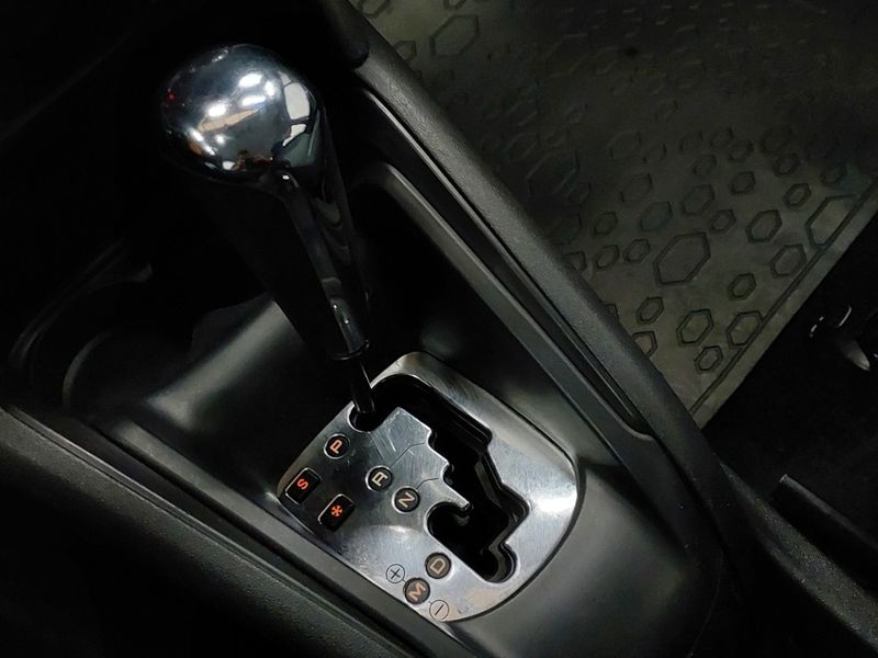Peugeot 208 1.6 ACTIVE PACK 16V FLEX 4P AUTOMÁTICO 2014/2015 BETIOLO NOVOS E SEMINOVOS LAJEADO / Carros no Vale