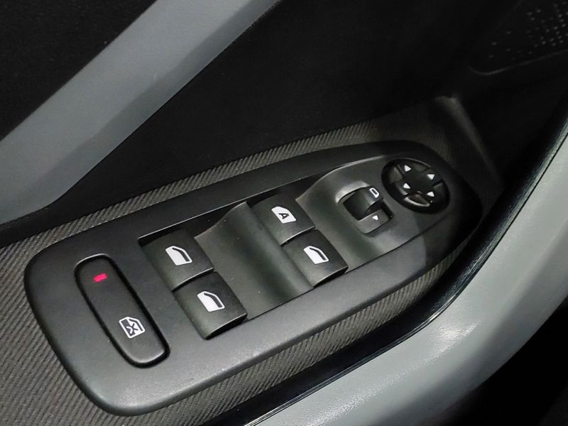 Peugeot 208 1.6 ACTIVE PACK 16V FLEX 4P AUTOMÁTICO 2014/2015 BETIOLO NOVOS E SEMINOVOS LAJEADO / Carros no Vale