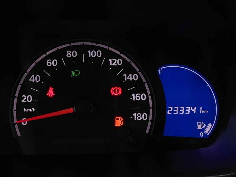 Renault KWID 1.0 12V SCE FLEX ZEN MANUAL 2020/2021 BETIOLO NOVOS E SEMINOVOS LAJEADO / Carros no Vale