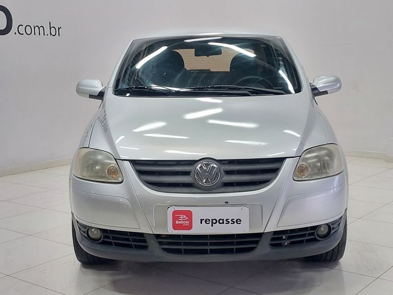 Volkswagen FOX 1.0 MI 8V FLEX 4P MANUAL 2008/2009 BETIOLO NOVOS E SEMINOVOS LAJEADO / Carros no Vale