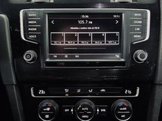 Volkswagen GOLF 2.0 TSI GTI 16V TURBO GASOLINA 4P AUTOMÁTICO 2016/2016 CASTELLAN E TOMAZONI MOTORS CAXIAS DO SUL / Carros no Vale