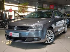 Volkswagen JETTA 2.0 TSI HIGHLINE 211CV GASOLINA 4P TIPTRONIC 2014/2014 BETIOLO NOVOS E SEMINOVOS LAJEADO / Carros no Vale