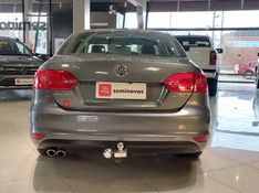 Volkswagen JETTA 2.0 TSI HIGHLINE 211CV GASOLINA 4P TIPTRONIC 2014/2014 BETIOLO NOVOS E SEMINOVOS LAJEADO / Carros no Vale