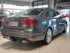 Volkswagen JETTA 2.0 TSI HIGHLINE 211CV GASOLINA 4P TIPTRONIC 2014/2014 BETIOLO NOVOS E SEMINOVOS LAJEADO / Carros no Vale