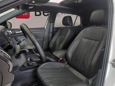 Volkswagen T-CROSS 1.0 200 TSI TOTAL FLEX COMFORTLINE AUTOMÁTICO 2024/2025 BETIOLO NOVOS E SEMINOVOS LAJEADO / Carros no Vale