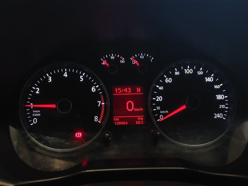 Volkswagen VOYAGE 1.6 MI 8V FLEX 4P AUTOMATIZADO 2012/2013 BETIOLO NOVOS E SEMINOVOS LAJEADO / Carros no Vale