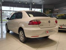 Volkswagen VOYAGE 1.6 MI 8V FLEX 4P AUTOMATIZADO 2012/2013 BETIOLO NOVOS E SEMINOVOS LAJEADO / Carros no Vale