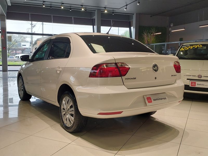 Volkswagen VOYAGE 1.6 MI 8V FLEX 4P AUTOMATIZADO 2012/2013 BETIOLO NOVOS E SEMINOVOS LAJEADO / Carros no Vale