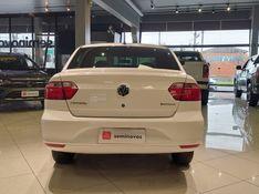 Volkswagen VOYAGE 1.6 MI 8V FLEX 4P AUTOMATIZADO 2012/2013 BETIOLO NOVOS E SEMINOVOS LAJEADO / Carros no Vale
