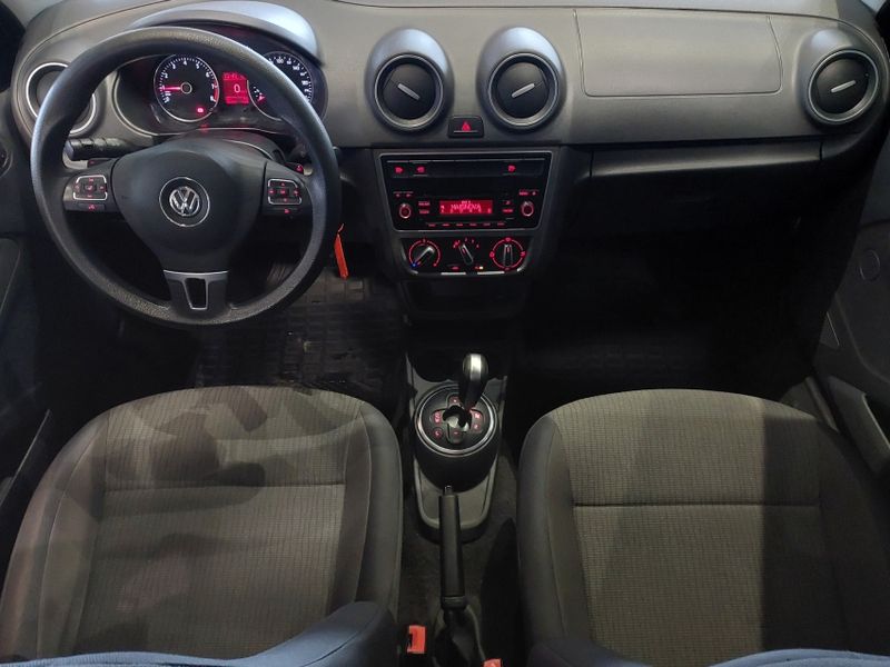 Volkswagen VOYAGE 1.6 MI 8V FLEX 4P AUTOMATIZADO 2012/2013 BETIOLO NOVOS E SEMINOVOS LAJEADO / Carros no Vale