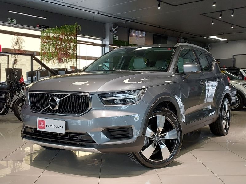 Volvo XC40 2.0 T5 GASOLINA MOMENTUM AWD GEARTRONIC 2019/2019 BETIOLO NOVOS E SEMINOVOS LAJEADO / Carros no Vale