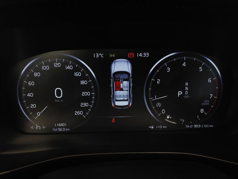 Volvo XC40 2.0 T5 GASOLINA MOMENTUM AWD GEARTRONIC 2019/2019 BETIOLO NOVOS E SEMINOVOS LAJEADO / Carros no Vale