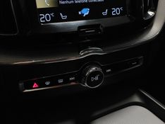 Volvo XC60 2.0 T8 HYBRID R-DESIGN AWD GEARTRONIC 2020/2020 BETIOLO NOVOS E SEMINOVOS LAJEADO / Carros no Vale
