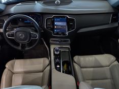 Volvo XC90 2.0 T8 RECHARGE ULTIMATE DARK AWD GEARTRONIC 2022/2023 BETIOLO NOVOS E SEMINOVOS LAJEADO / Carros no Vale