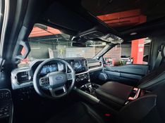 Ford F-150 5.0 V8 GASOLINA CD LARIAT FX4 AUTOMÁTICO 2024/2024 CASTELLAN E TOMAZONI MOTORS CAXIAS DO SUL / Carros no Vale