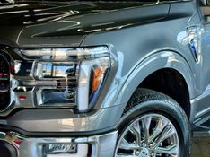 Ford F-150 5.0 V8 GASOLINA CD LARIAT FX4 AUTOMÁTICO 2024/2024 CASTELLAN E TOMAZONI MOTORS CAXIAS DO SUL / Carros no Vale
