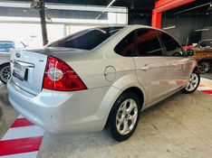 Ford FOCUS 2.0 TITANIUM SEDAN 16V FLEX 4P AUTOMÁTICO 2010/2011 CASTELLAN E TOMAZONI MOTORS CAXIAS DO SUL / Carros no Vale
