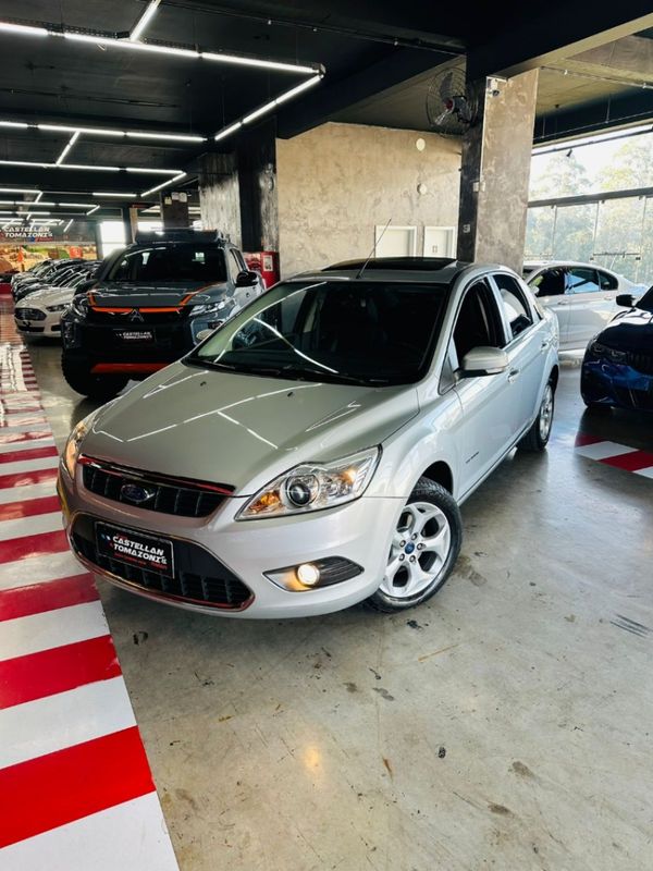 Ford FOCUS 2.0 TITANIUM SEDAN 16V FLEX 4P AUTOMÁTICO 2010/2011 CASTELLAN E TOMAZONI MOTORS CAXIAS DO SUL / Carros no Vale