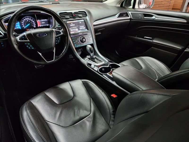 Ford FUSION 2.0 TITANIUM AWD 16V GASOLINA 4P AUTOMÁTICO 2015/2016 CASTELLAN E TOMAZONI MOTORS CAXIAS DO SUL / Carros no Vale