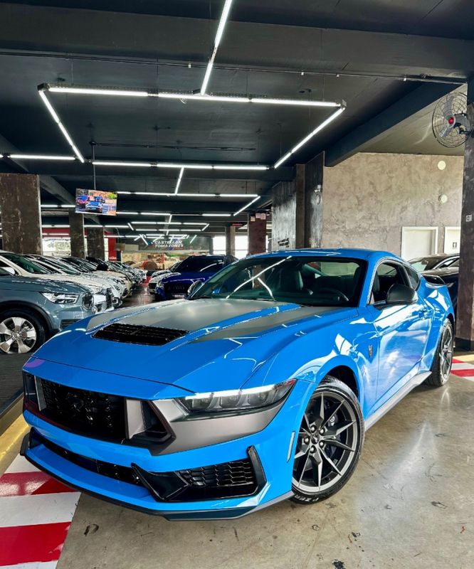 Ford MUSTANG 5.0 V8 GASOLINA DARK HORSE SELECTSHIFT 2025/2025 CASTELLAN E TOMAZONI MOTORS CAXIAS DO SUL / Carros no Vale