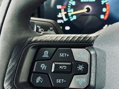 Ford MUSTANG 5.0 V8 GASOLINA DARK HORSE SELECTSHIFT 2025/2025 CASTELLAN E TOMAZONI MOTORS CAXIAS DO SUL / Carros no Vale