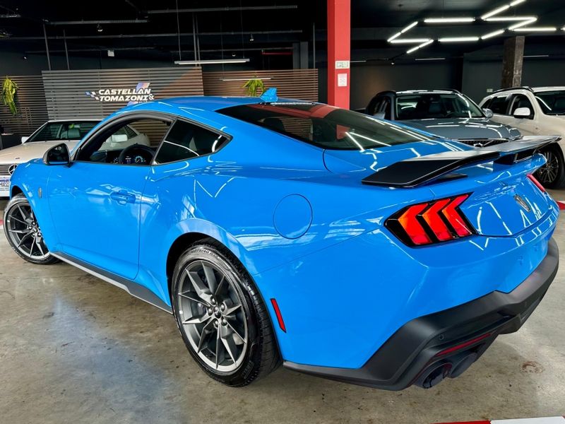 Ford MUSTANG 5.0 V8 GASOLINA DARK HORSE SELECTSHIFT 2025/2025 CASTELLAN E TOMAZONI MOTORS CAXIAS DO SUL / Carros no Vale