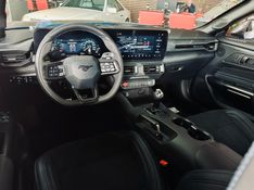 Ford MUSTANG 5.0 V8 GASOLINA DARK HORSE SELECTSHIFT 2025/2025 CASTELLAN E TOMAZONI MOTORS CAXIAS DO SUL / Carros no Vale