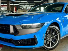 Ford MUSTANG 5.0 V8 GASOLINA DARK HORSE SELECTSHIFT 2025/2025 CASTELLAN E TOMAZONI MOTORS CAXIAS DO SUL / Carros no Vale