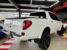 Mitsubishi L200 TRITON 3.2 HPE 4X4 CD 16V TURBO INTERCOOLER DIESEL 4P AUTOMÁTICO 2013/2013 CASTELLAN E TOMAZONI MOTORS CAXIAS DO SUL / Carros no Vale
