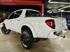 Mitsubishi L200 TRITON 3.2 HPE 4X4 CD 16V TURBO INTERCOOLER DIESEL 4P AUTOMÁTICO 2013/2013 CASTELLAN E TOMAZONI MOTORS CAXIAS DO SUL / Carros no Vale