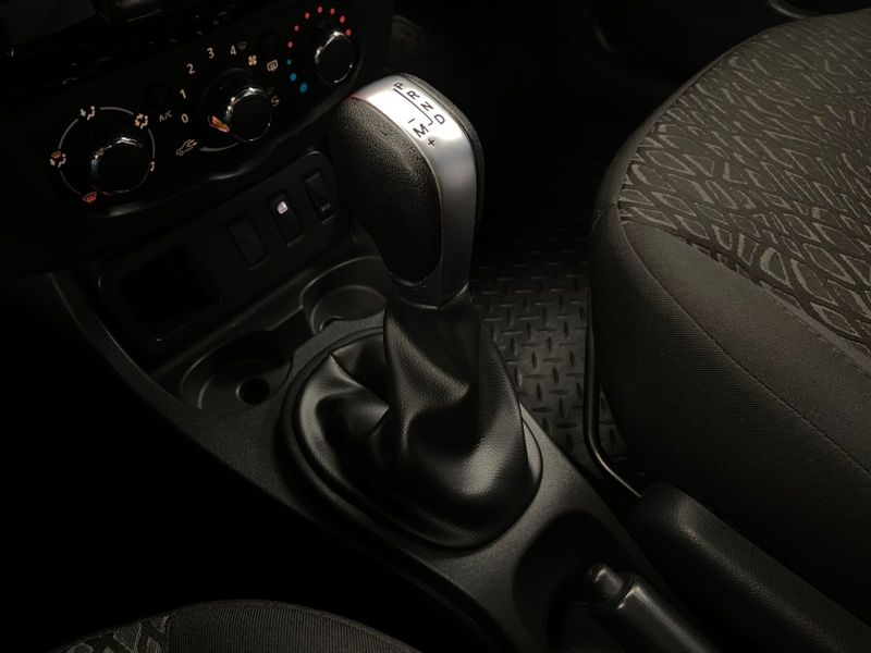 Renault DUSTER 1.6 16V SCE FLEX EXPRESSION X-TRONIC 2018/2019 DRSUL SEMINOVOS CAXIAS DO SUL – LAJEADO – SANTA CRUZ DO SUL / Carros no Vale