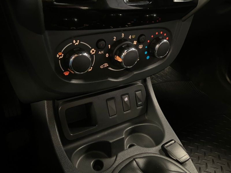 Renault DUSTER 1.6 16V SCE FLEX EXPRESSION X-TRONIC 2018/2019 DRSUL SEMINOVOS CAXIAS DO SUL – LAJEADO – SANTA CRUZ DO SUL / Carros no Vale