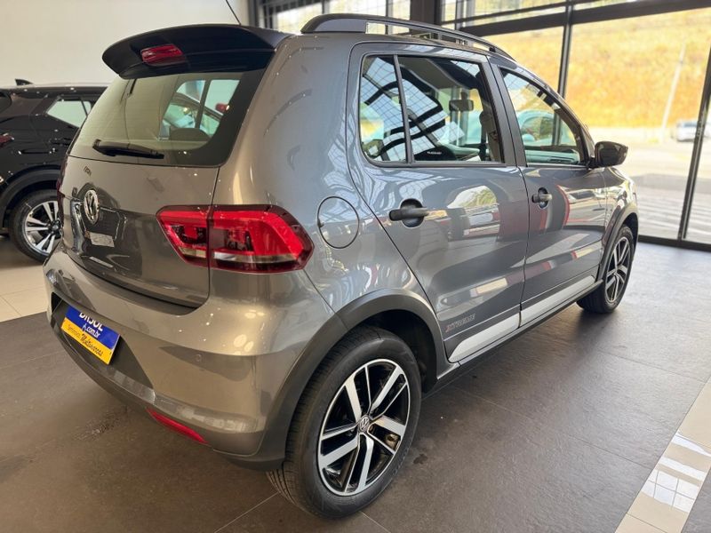 Volkswagen FOX 1.6 MSI TOTAL FLEX XTREME 4P MANUAL 2020/2021 DRSUL SEMINOVOS CAXIAS DO SUL – LAJEADO – SANTA CRUZ DO SUL / Carros no Vale