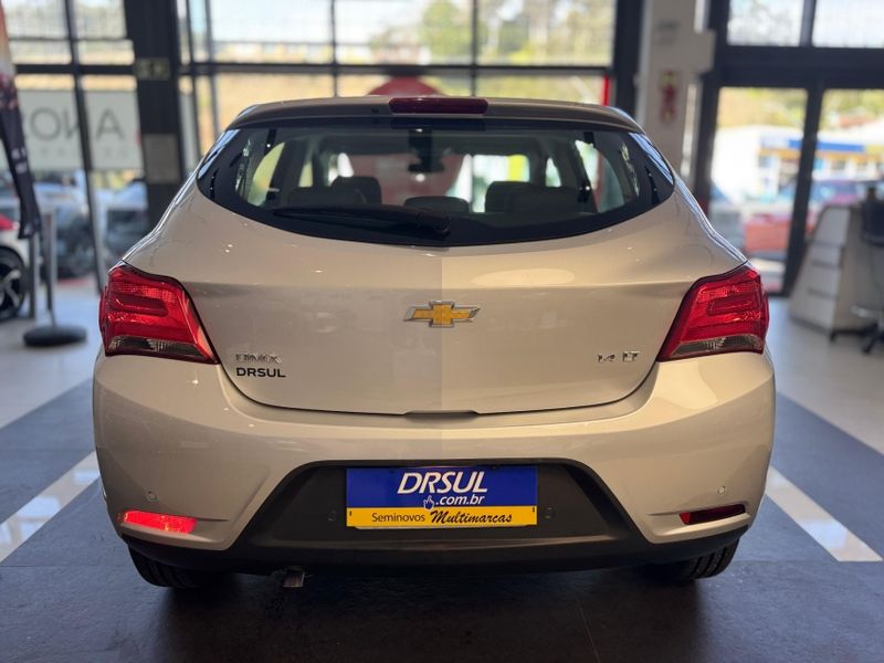 Chevrolet ONIX 1.4 MPFI LT 8V FLEX 4P MANUAL 2018/2019 DRSUL SEMINOVOS CAXIAS DO SUL – LAJEADO – SANTA CRUZ DO SUL / Carros no Vale