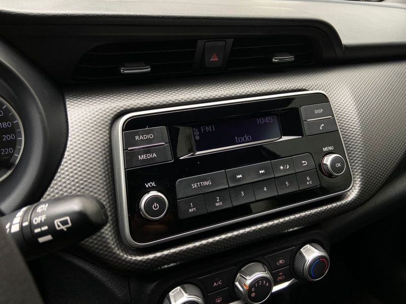 Nissan KICKS 1.6 16V FLEXSTART S 4P XTRONIC 2019/2019 DRSUL SEMINOVOS CAXIAS DO SUL – LAJEADO – SANTA CRUZ DO SUL / Carros no Vale