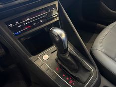 Volkswagen NIVUS 1.0 200 TSI TOTAL FLEX HIGHLINE AUTOMÁTICO 2022/2022 DRSUL SEMINOVOS CAXIAS DO SUL – LAJEADO – SANTA CRUZ DO SUL / Carros no Vale