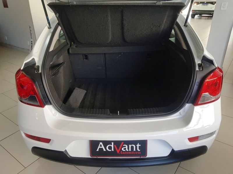 Chevrolet CRUZE 1.8 LT SPORT6 16V FLEX 4P MANUAL 2014/2014 ADVANT AUTOMÓVEIS CAXIAS DO SUL / Carros no Vale