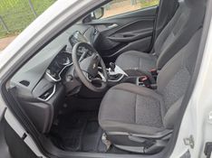Chevrolet ONIX 1.0 TURBO FLEX PLUS LT MANUAL 2020/2021 CAMINHÕES & CAMIONETAS PASSO FUNDO / Carros no Vale